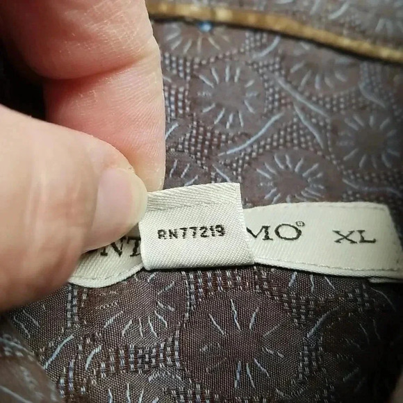 {Pronto Uomo} Men's Textured Button Down Casual Shirt - Picture 13 of 13